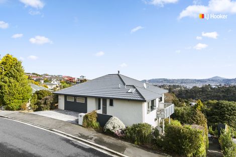 Photo of property in 15 Calvert Place, Shiel Hill, Dunedin, 9013