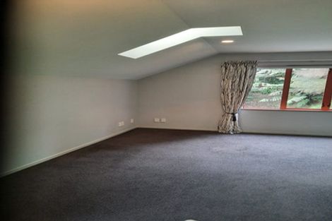 Photo of property in 21 Thatcher Crescent, Crofton Downs, Wellington, 6035