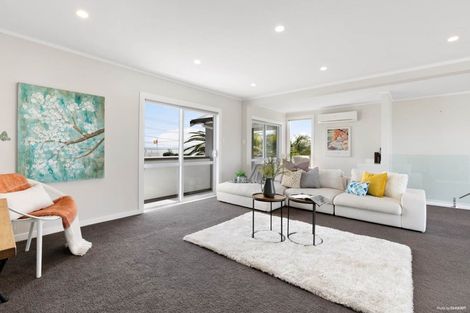 Photo of property in 1003 Whangaparaoa Road, Tindalls Beach, Whangaparaoa, 0930