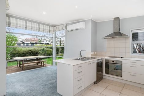 Photo of property in 2 Tory Way, Omokoroa, 3114