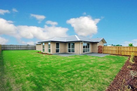 Photo of property in 39 Highgate Drive, Rangiora, 7400