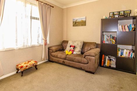 Photo of property in 18 Martin Road, Fairfield, Dunedin, 9018