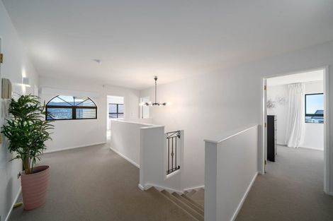 Photo of property in 117 Woodman Drive, Tawa, Wellington, 5028
