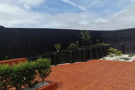 Photo of property in 10 Kotuitui Drive, Wainui, 0992