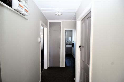 Photo of property in 12 Ross Street, Woodville, 4920