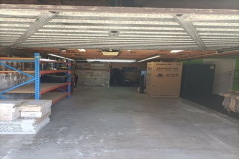 Photo of property in 5 Sutton Crescent, Papatoetoe, Auckland, 2025