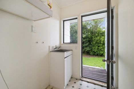 Photo of property in 15a Beech Place, Owhata, Rotorua, 3010