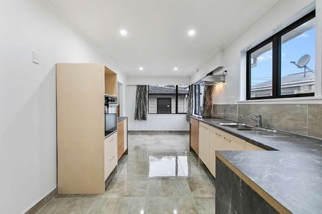 Photo of property in 206 Russell Road, Manurewa, Auckland, 2102