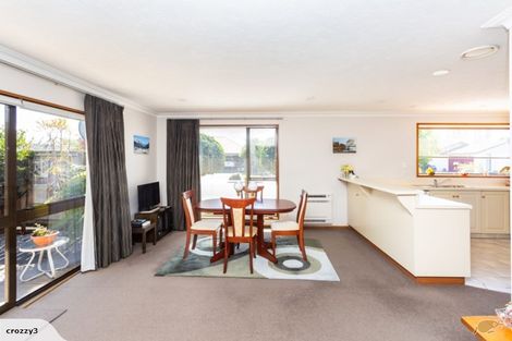 Photo of property in 29 Regency Crescent, Redwood, Christchurch, 8051