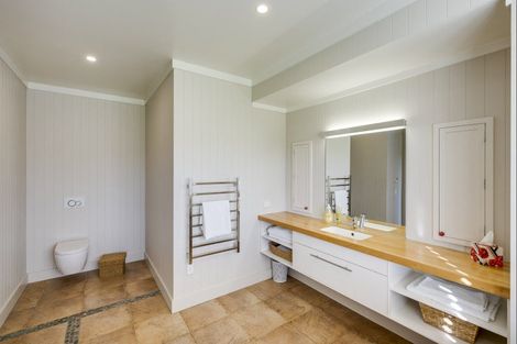 Photo of property in 137 Walcott Lane, Kahuranaki, 4295