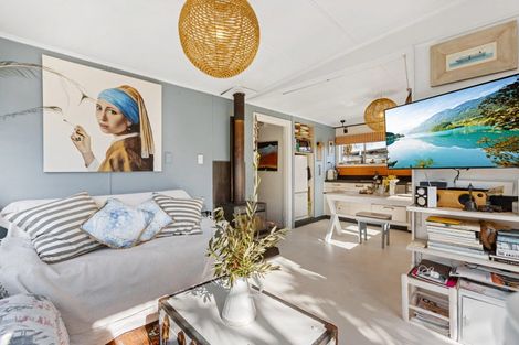 Photo of property in 4 Kingston Street, Albert Town, Wanaka, 9305