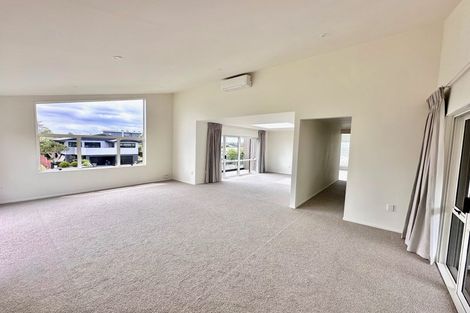 Photo of property in 20 Tiverton Crescent, Whalers Gate, New Plymouth, 4310