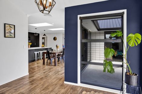 Photo of property in 405 Ketemarae Road, Normanby, Hawera, 4675