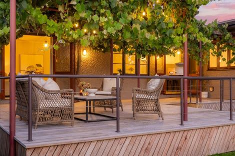 Photo of property in 913 Lawrence Street, Akina, Hastings, 4122