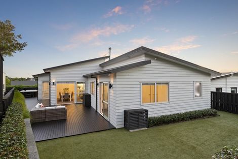 Photo of property in 22 Knoll Rise, Pukekohe, 2120