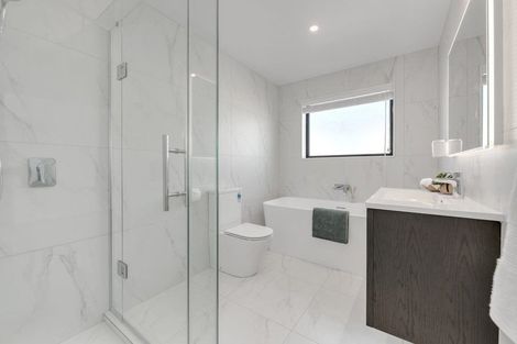 Photo of property in 80 Drumbuoy Drive, Flat Bush, Auckland, 2019