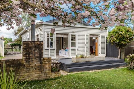 Photo of property in 83 Te Aroha Street, Hamilton East, Hamilton, 3216