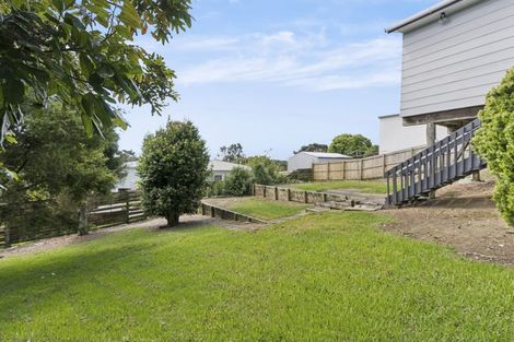 Photo of property in 34 Capilano Place, Glenfield, Auckland, 0629