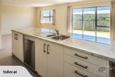 Photo of property in 223 Mark Avenue, Grenada Village, Wellington, 6037