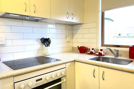 Photo of property in 4/773 Beach Road, Browns Bay, Auckland, 0630