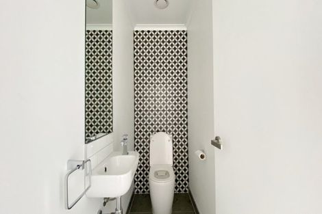 Photo of property in 4/1 Scott Road, Hobsonville, Auckland, 0616