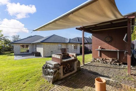 Photo of property in 6 Caffreys Avenue, Massey, Auckland, 0614
