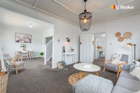 Photo of property in 1 Mure Street, Mosgiel, 9024