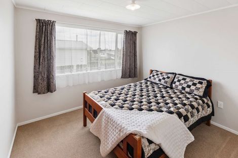 Photo of property in 32 Clifton Drive, Waitara, 4320