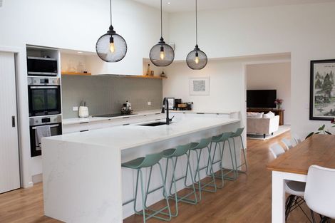 Photo of property in 35 Paetawa Road, Peka Peka, Waikanae, 5391