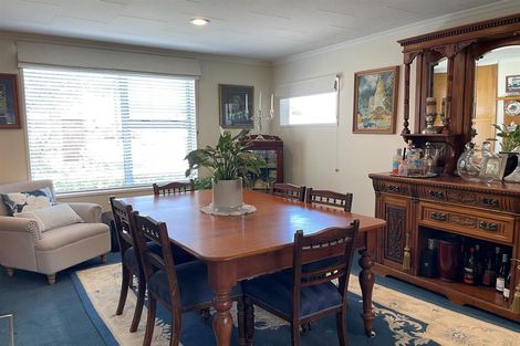 Photo of property in 12 Parsonage Road, Waimate, 7924