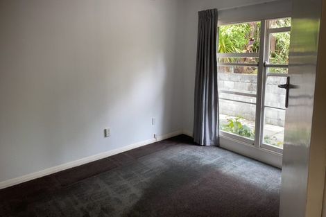Photo of property in 24 Beverly Place, New Lynn, Auckland, 0600