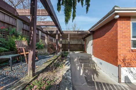 Photo of property in 8 Elwyn Crescent, Green Island, Dunedin, 9018