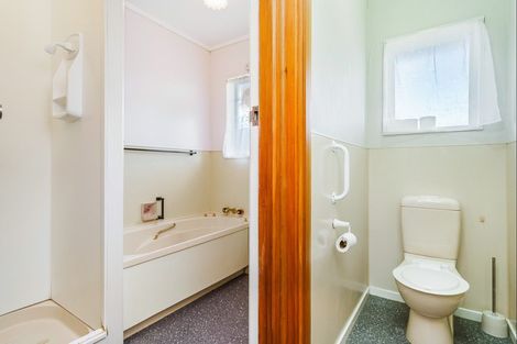 Photo of property in 2/17 Princes Street, Kensington, Whangarei, 0112