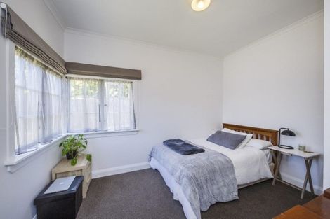 Photo of property in 5a Guy Avenue, Takaro, Palmerston North, 4410