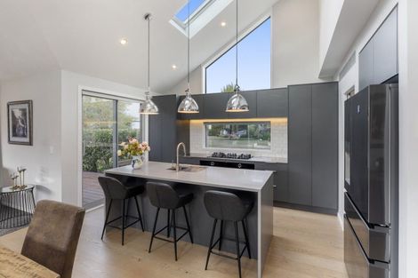 Photo of property in 18 Millpond Place, Parklands, Christchurch, 8083
