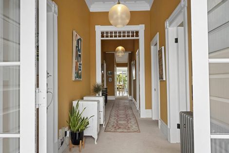 Photo of property in 60 Gover Street, New Plymouth, 4310