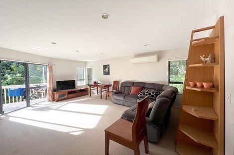 Photo of property in 10a Zion Road, Birkenhead, Auckland, 0626