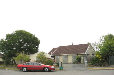 Photo of property in 15 Glen Place, Parklands, Christchurch, 8083