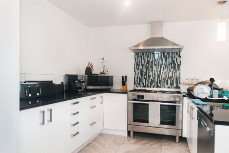 Photo of property in 16a Canary Way, Whitby, Porirua, 5024