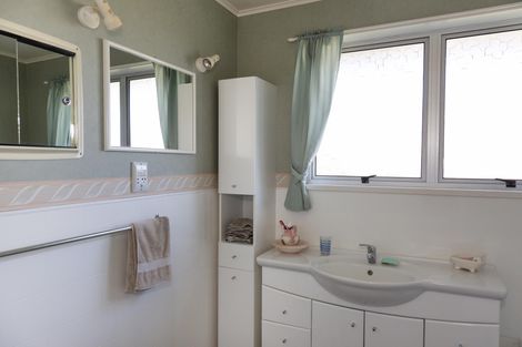 Photo of property in 11 Parklane Place, Weston, Oamaru, 9401