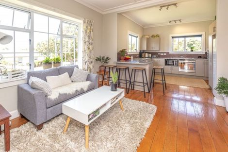 Photo of property in 97 Liverpool Street, College Estate, Whanganui, 4500