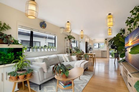 Photo of property in 43 Patrick Rice Drive, Swanson, Auckland, 0614