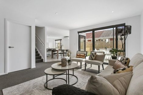 Photo of property in 37c Tawhiri Road, One Tree Hill, Auckland, 1061