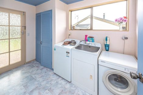 Photo of property in 24 Parkdale Drive, Aramoho, Whanganui, 4500