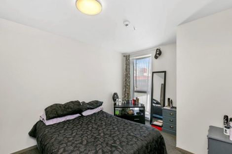 Photo of property in Dual Apartments, 403/142 Vivian Street, Te Aro, Wellington, 6011