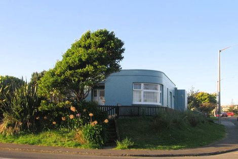 Photo of property in 29 Main Road, Titahi Bay, Porirua, 5022