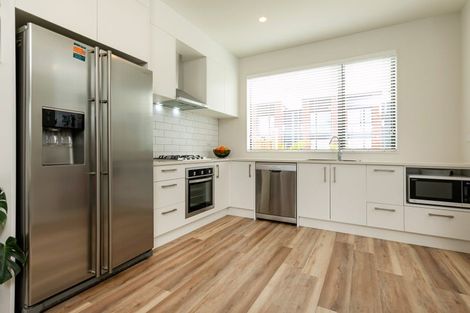 Photo of property in 6 Landing Path Drive, Hobsonville, Auckland, 0616