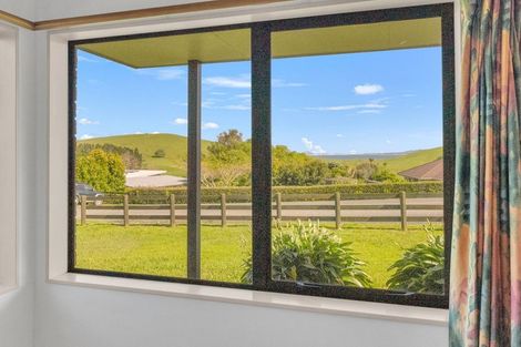 Photo of property in 13 Taipa View Road, Taipa, 0483