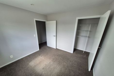 Photo of property in 3a Hillview Crescent, Paparangi, Wellington, 6037