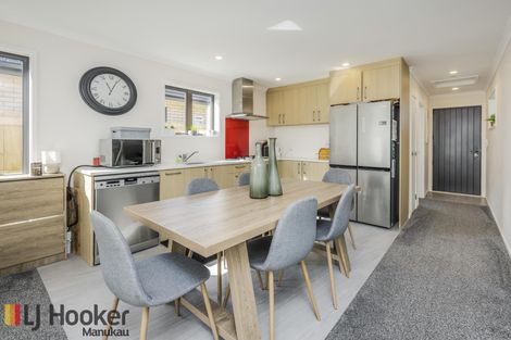 Photo of property in 15 Farmland Road, Papakura, 2110